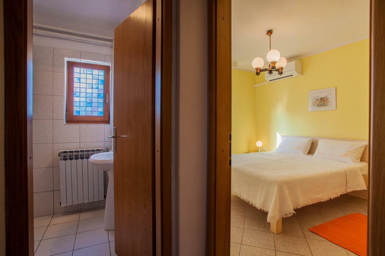 Rooms Ester Đảo Đảo Cres Ngoại thất bức ảnh