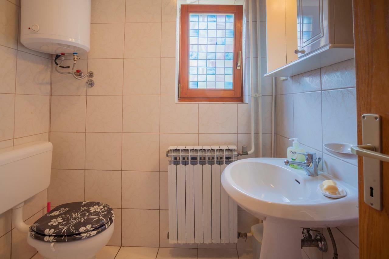 Rooms Ester Đảo Đảo Cres Ngoại thất bức ảnh