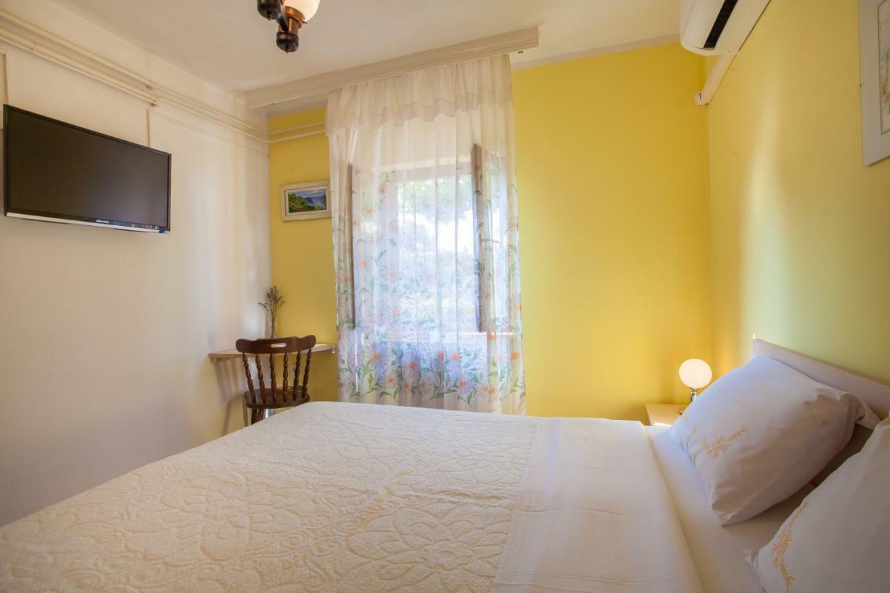 Rooms Ester Đảo Đảo Cres Ngoại thất bức ảnh